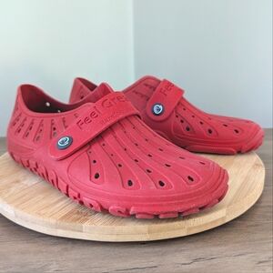 Barefooters Feel Great Shoes with Oooaaah Inserts in Sedona Red